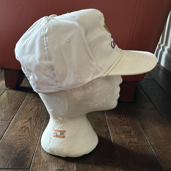 Molson Canadian SnapBack hat - Picture 2 of 3